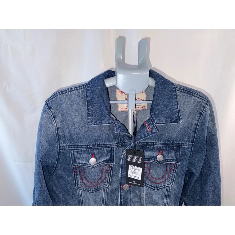 True Religion Mens Denim Trucker Jacket Blue Red Horseshoe Logo World Tour siz M